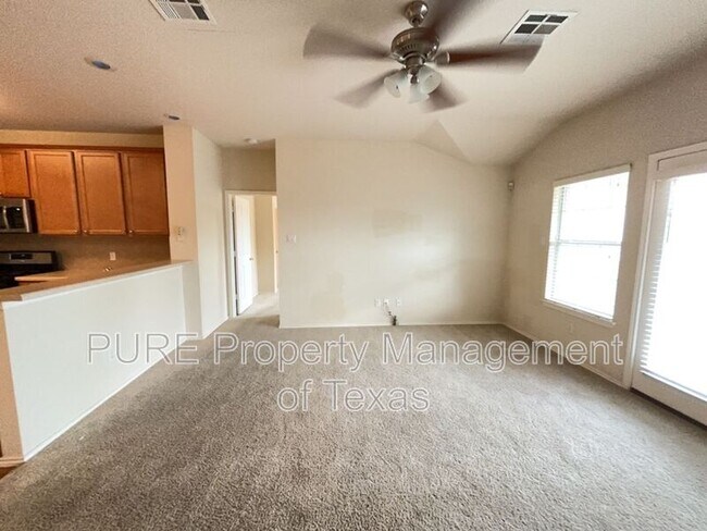 Photo - 16100 S Great Oaks Dr