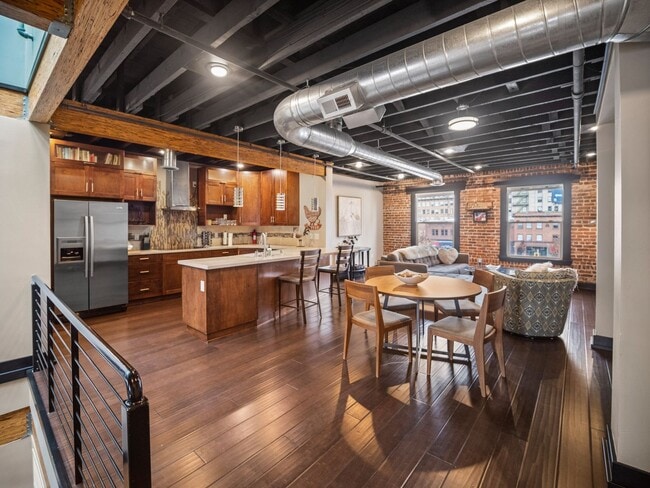 Photo - 401 W 1st Ave