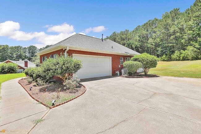 Photo - 100 Riverside Walk