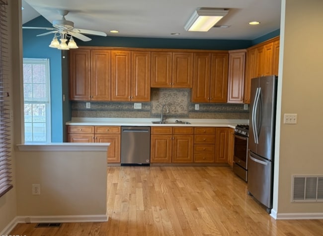 Photo - 19 Hancock Ct