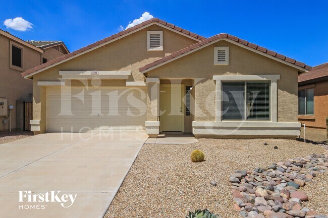 Building Photo - 1742 E Leslie Ave