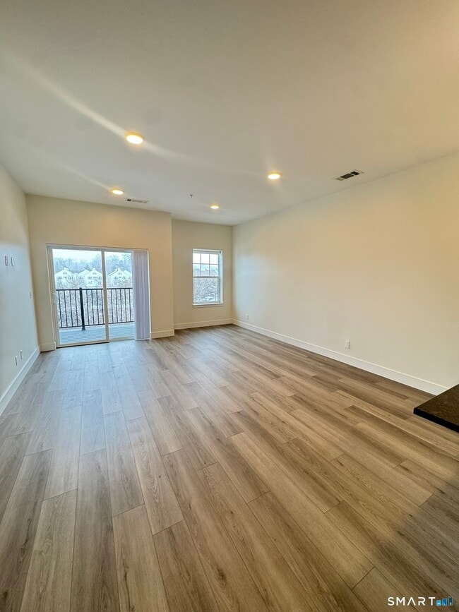 Photo - 414 Berlin Tpke Unit 1108