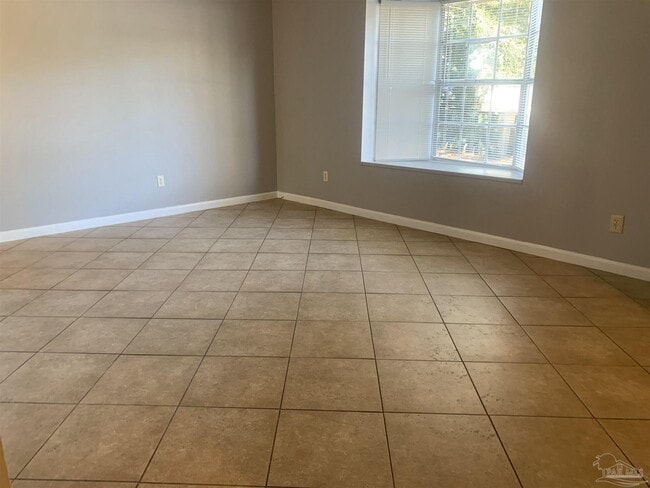 Building Photo - 811 Massachusetts Ave