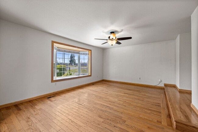 Photo - 17916 40th Ave E