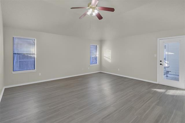 Photo - 2822 Fenwick St