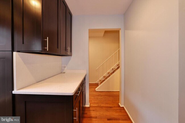 Photo - 935 S Rolfe St