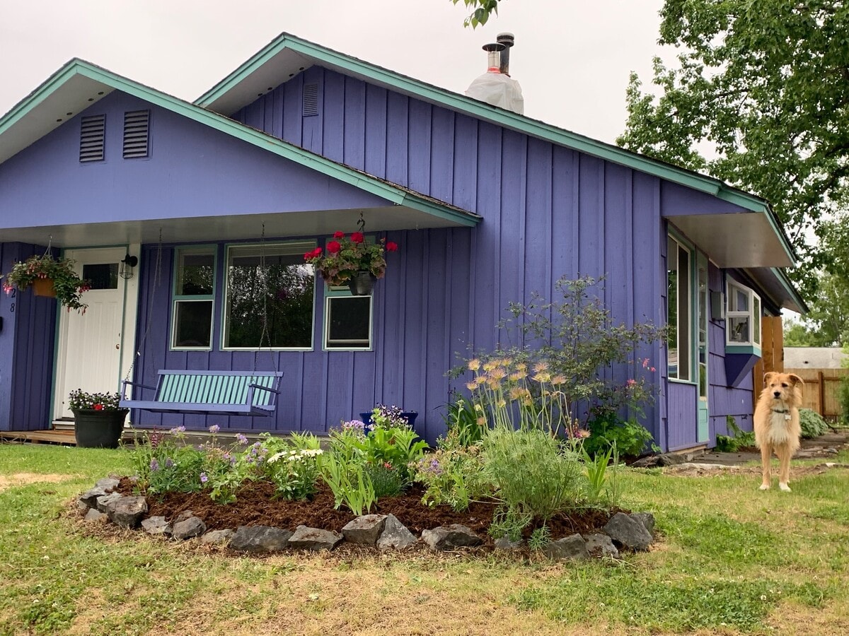 Photo - 1728 Aleutian St House