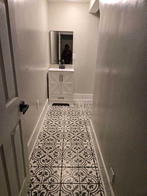 Photo - 2012 W Main St