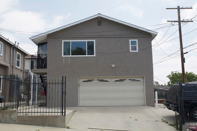 Building Photo - 4600 Catalpa St Unit 3 Rental