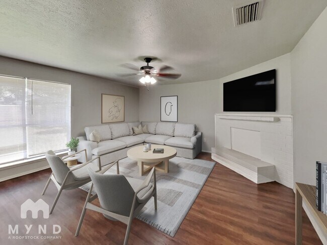 Photo - 7145 Romford Way