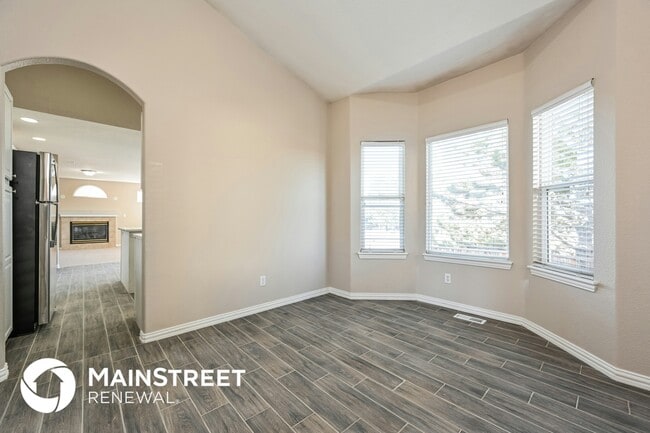 Photo - 2911 S Tower Way