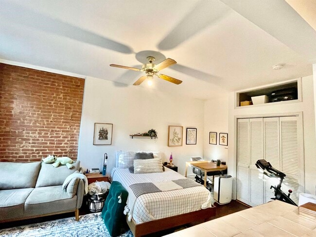 Photo - 1026 Washington St Unit 2R