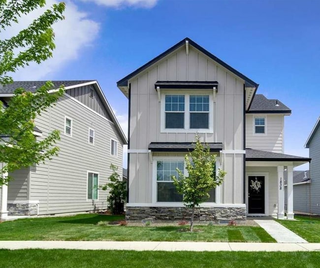 Building Photo - 3 Bedroom 2.5 Home with a 2 Car Garage Meridian