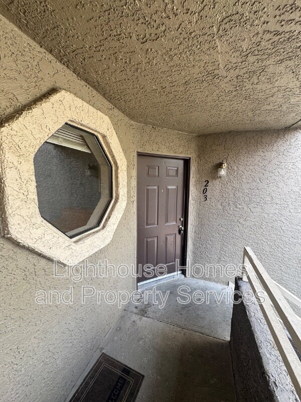 Building Photo - 5050 S Rainbow Blvd Unit 203