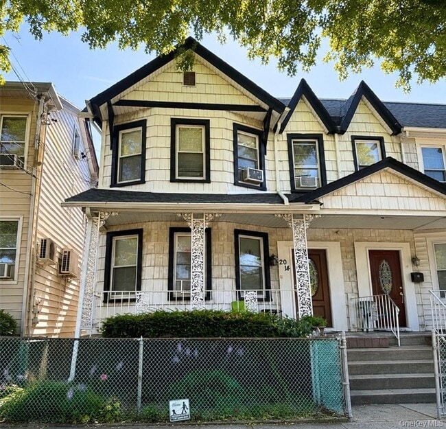 Building Photo - 20-12 123rd St Unit 1st Fl
