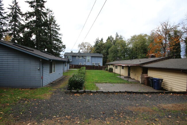 Photo - Spacious 3 bedroom, 2 bath home in Northea...