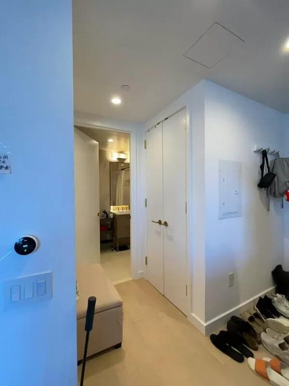 Photo - 3 Ct Square W Unidad 6