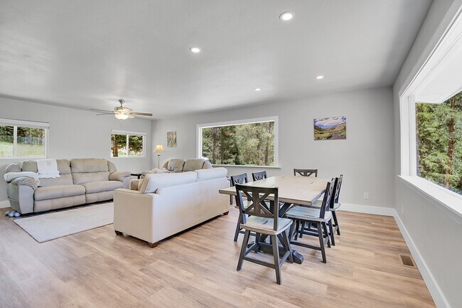 Photo - 2182 Silver Valley Rd