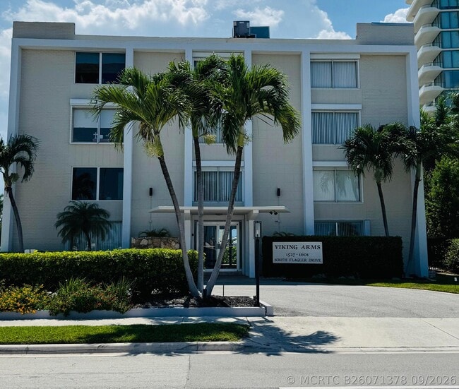 Building Photo - 1527 S Flagler Dr Unit 112F