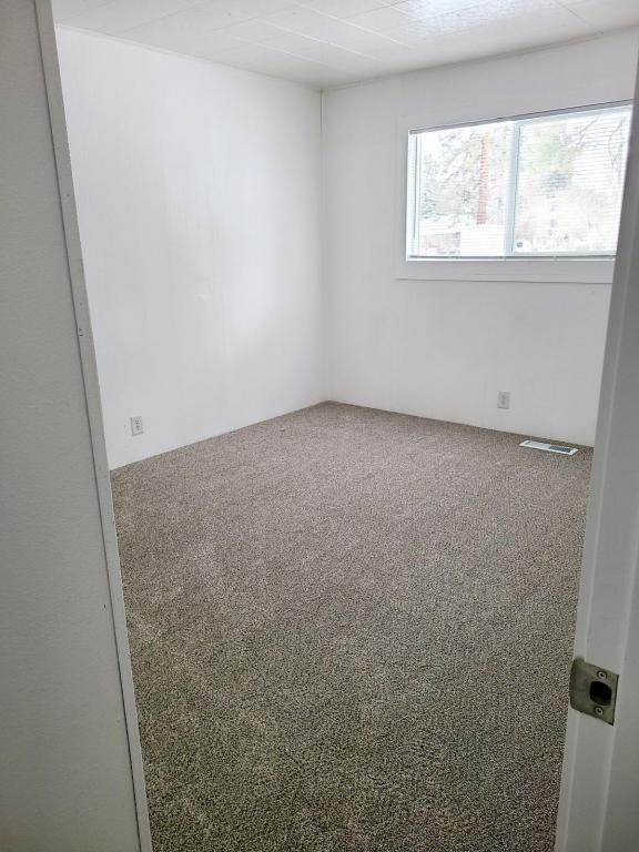 Photo - 303 E Christina St