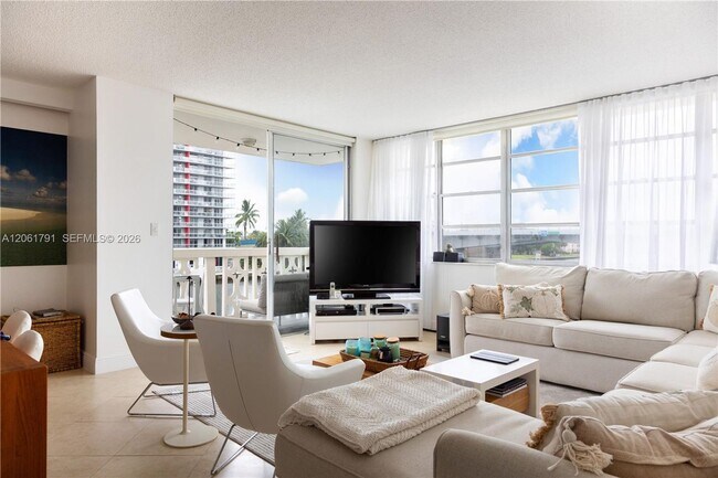 Photo - 1817 S Ocean Dr
