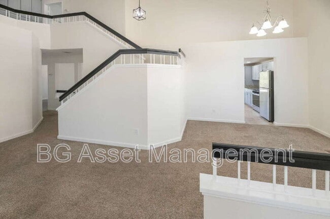 Photo - 238 Cinnabar Way