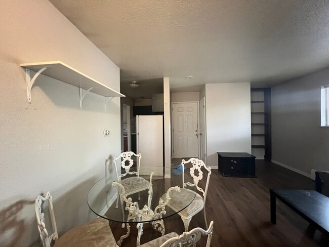 1309 Burton Ct Unit 3