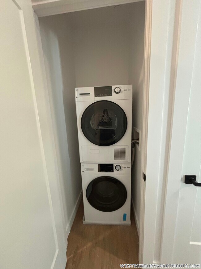 Photo - 199 Gardner St Unidad 104