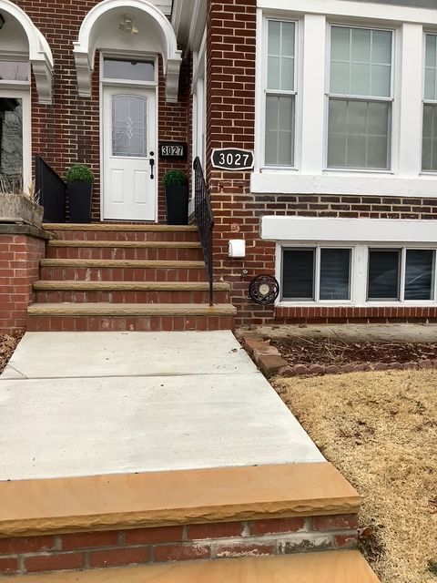 Building Photo - 3027 Shannon Dr