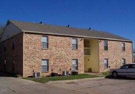 Photo - 815 S Center St Apartments