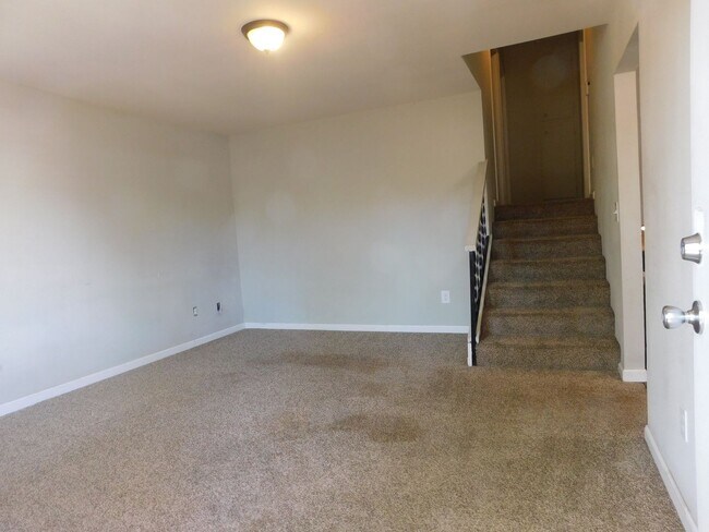 1318 Bunting Ave