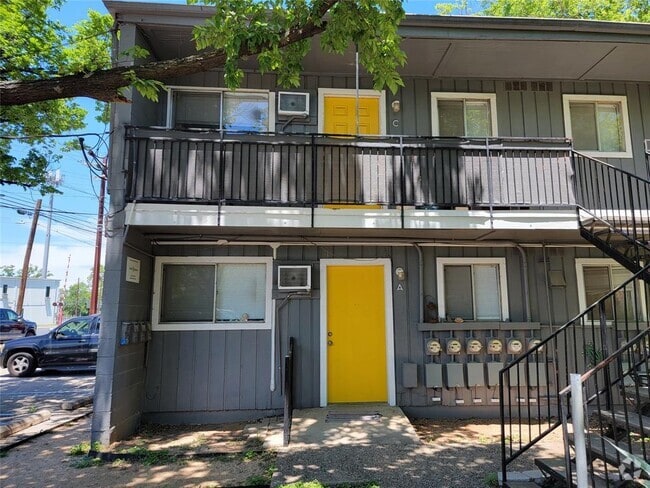 Building Photo - 903 Springdale Rd Unit H Rental