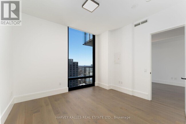 Photo - 215 Lonsdale Rd Unit 1505