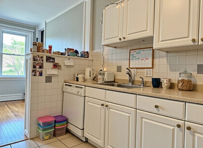 Photo - 330 St Paul St Unidad 4