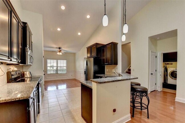 Photo - 2130 Line Dr