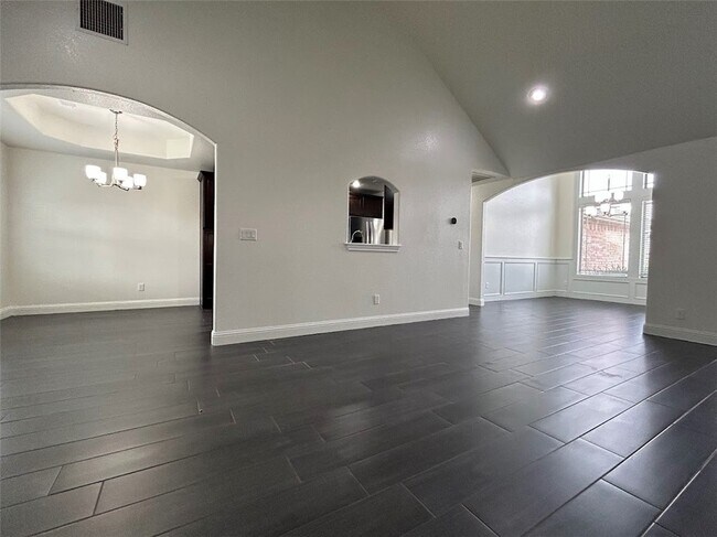 Photo - 910 Sunset Ln