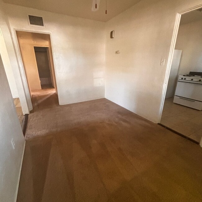 Photo - Cozy 2 bedroom 1 bath Tempe Home – Availab...