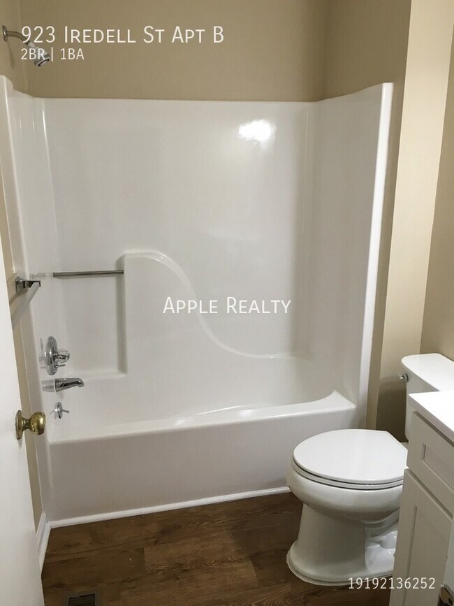 Photo - 923 Iredell St