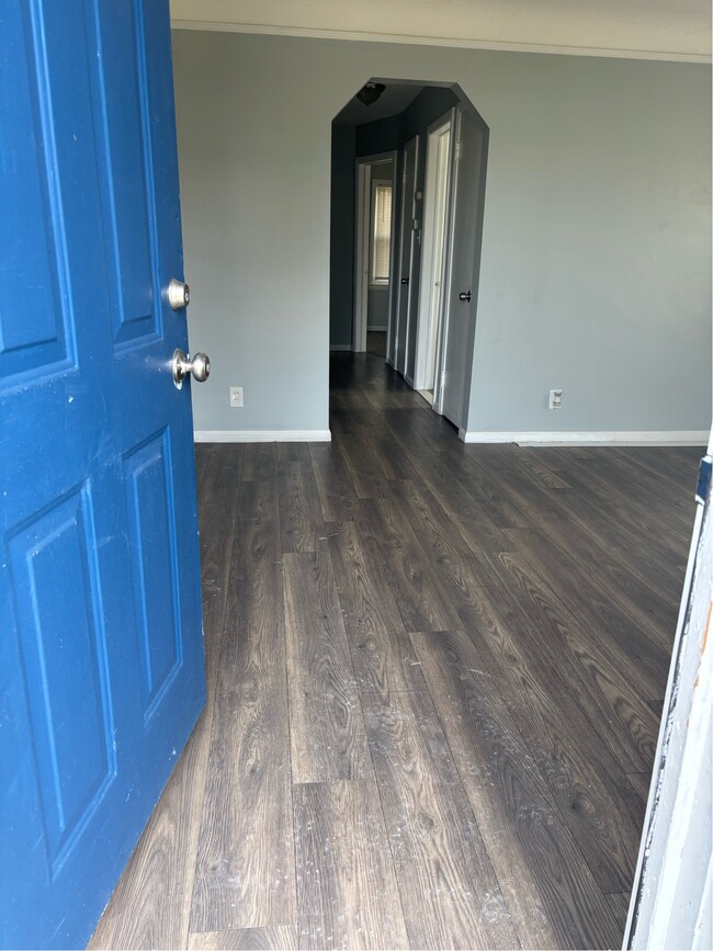 Photo - 6304 Bluehill St