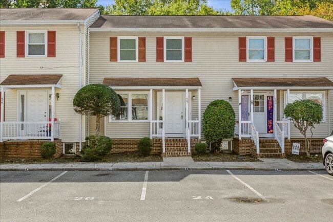 Photo - Bright 2 Bedroom Townhome in Williamsburg VA with Finished Lower Level & Private Balcony