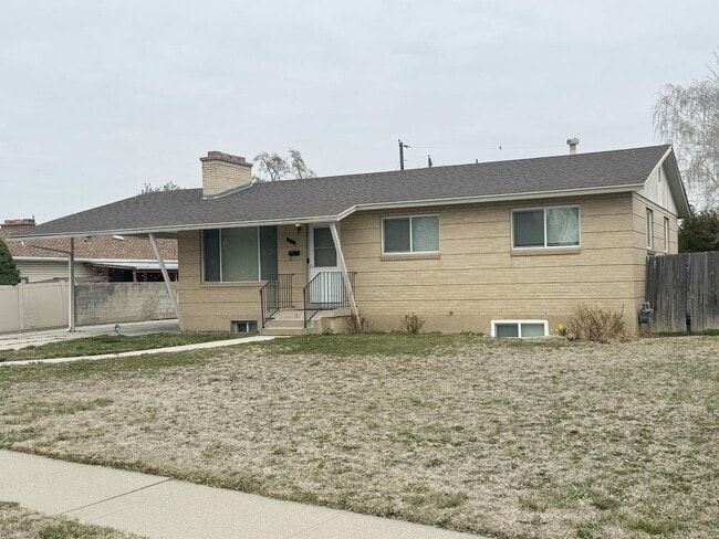 Building Photo - 193 Nicoletti Dr Rental