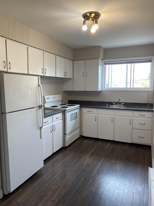 Building Photo - 34 Verdun St Unit 15