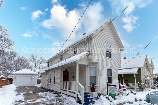 Building Photo - 328 Visser Pl SE Rental