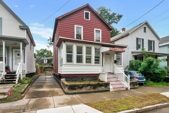 Photo - 1688 Lake Blvd House