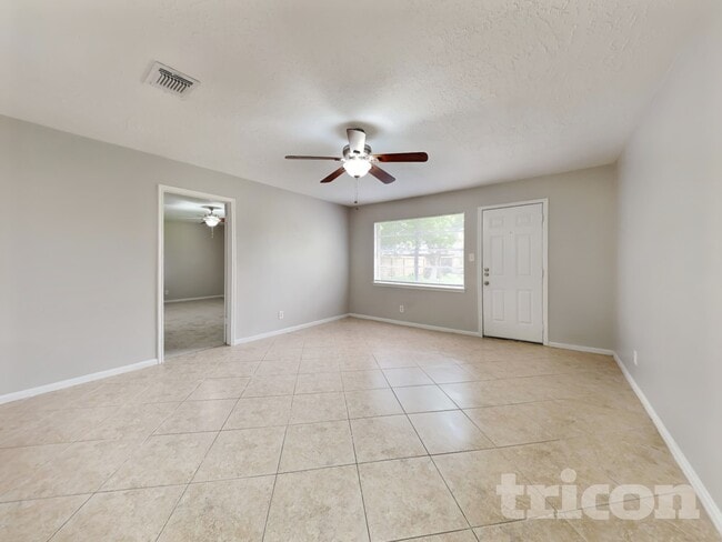 Photo - 4322 High Point Ln