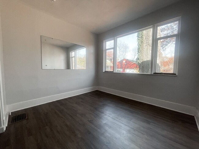 Photo - 1208 Strahley Pl