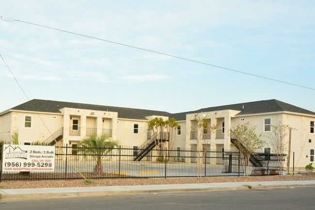 Photo - San Carlos Apartments
