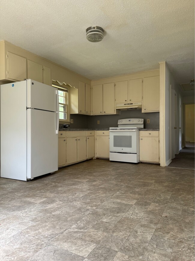 Photo - 1813 Ashcraft Ave