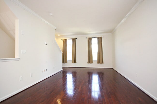 Photo - Pet-Friendly N. Albemarle End-Unit Townhome