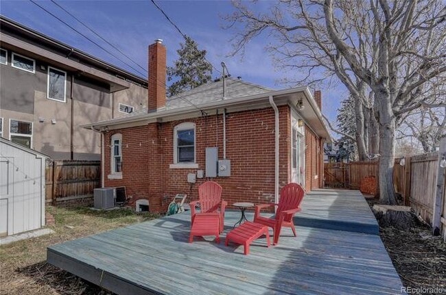 Photo - 4415 Stuart St